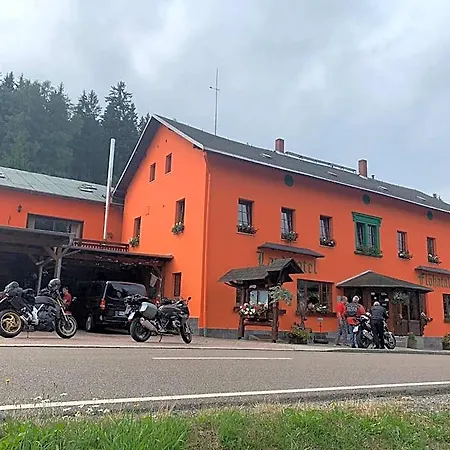 Flöhatal Hotel 3*